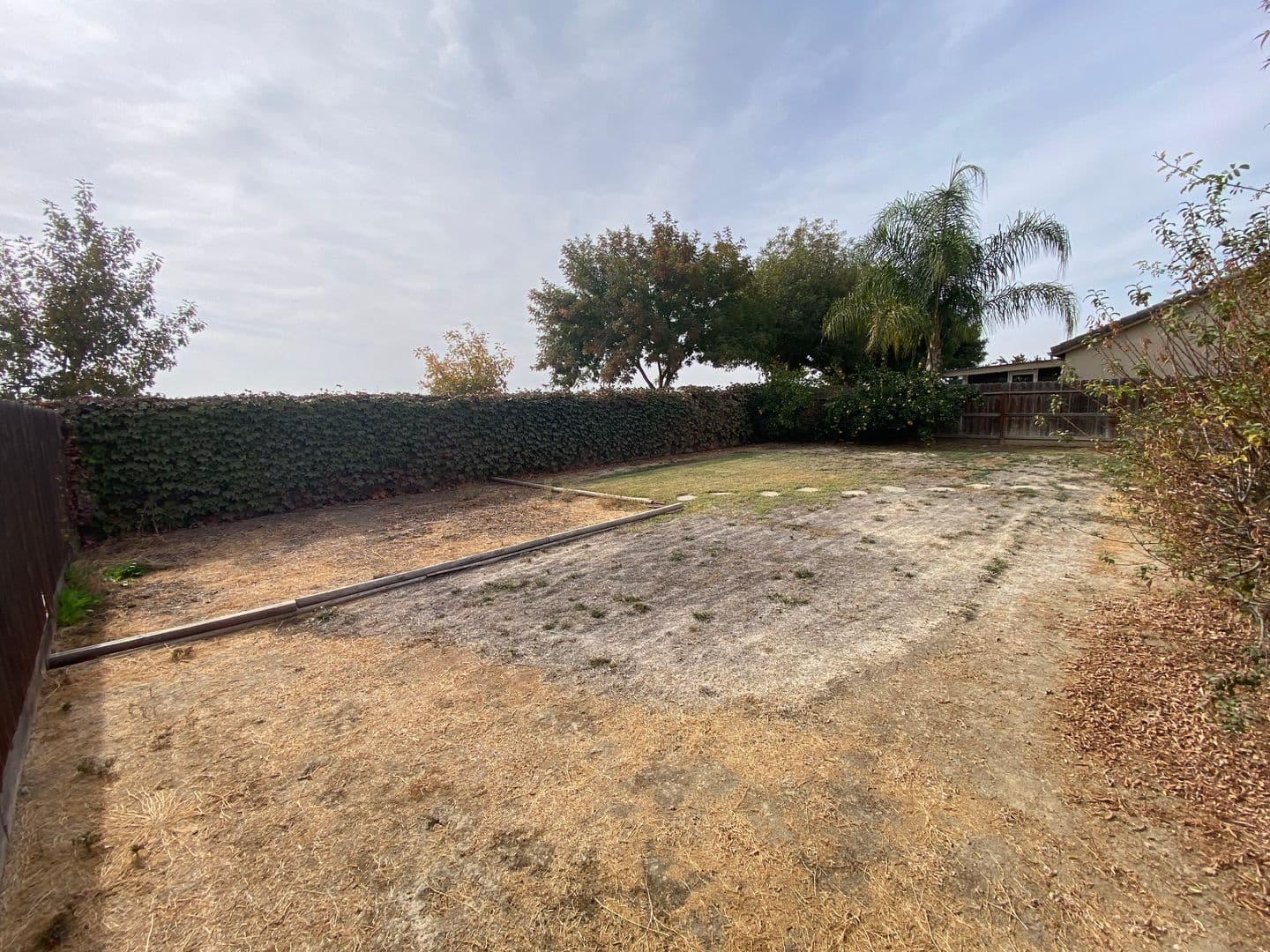 Visalia House: 1025 West Reese Ct