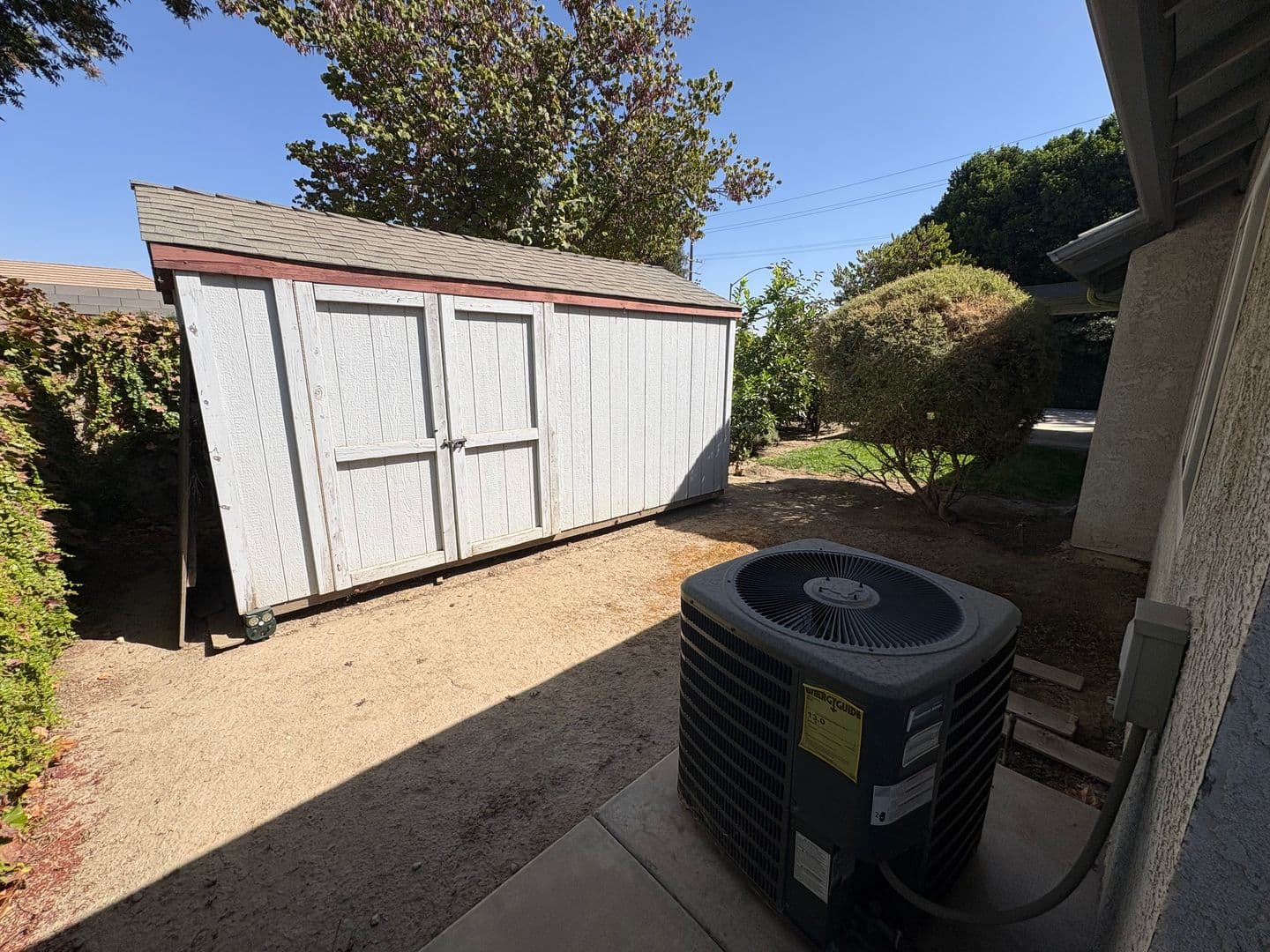 Visalia House: 3524 S. Lincoln Ct