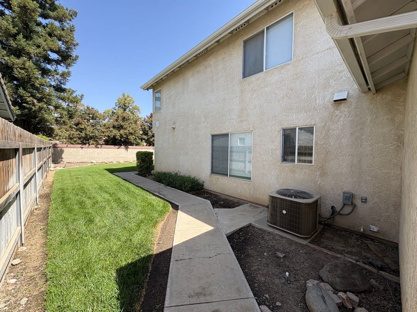 Visalia House: 5730 West Monte Verde Ct