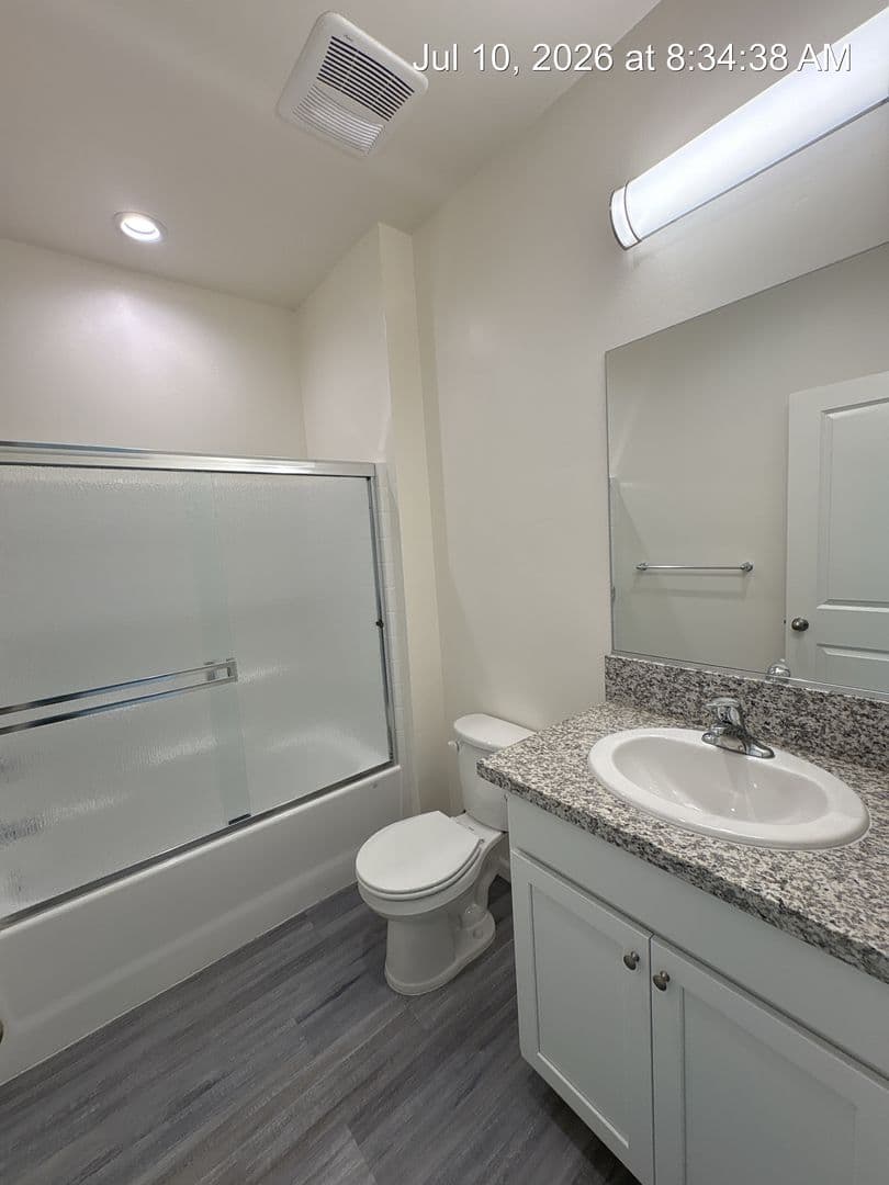 Visalia Apartment: 711-747 S Pinkham