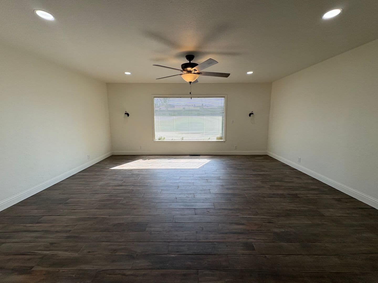 Dinuba House: 341 North Garden Dr