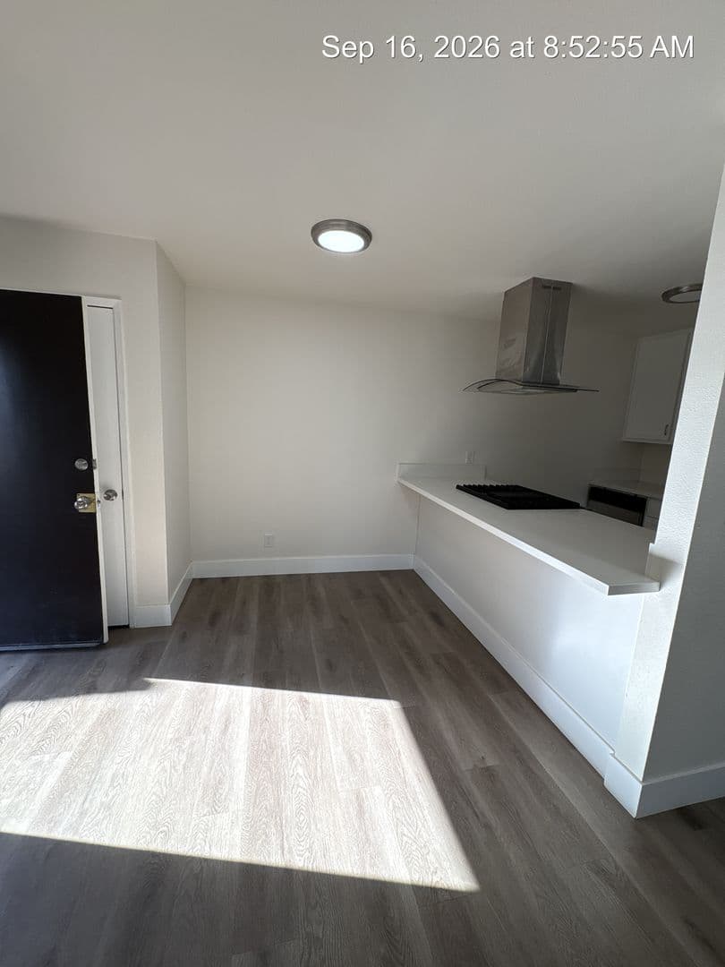 Visalia Apartment: 3549 W Campus Ave -8
