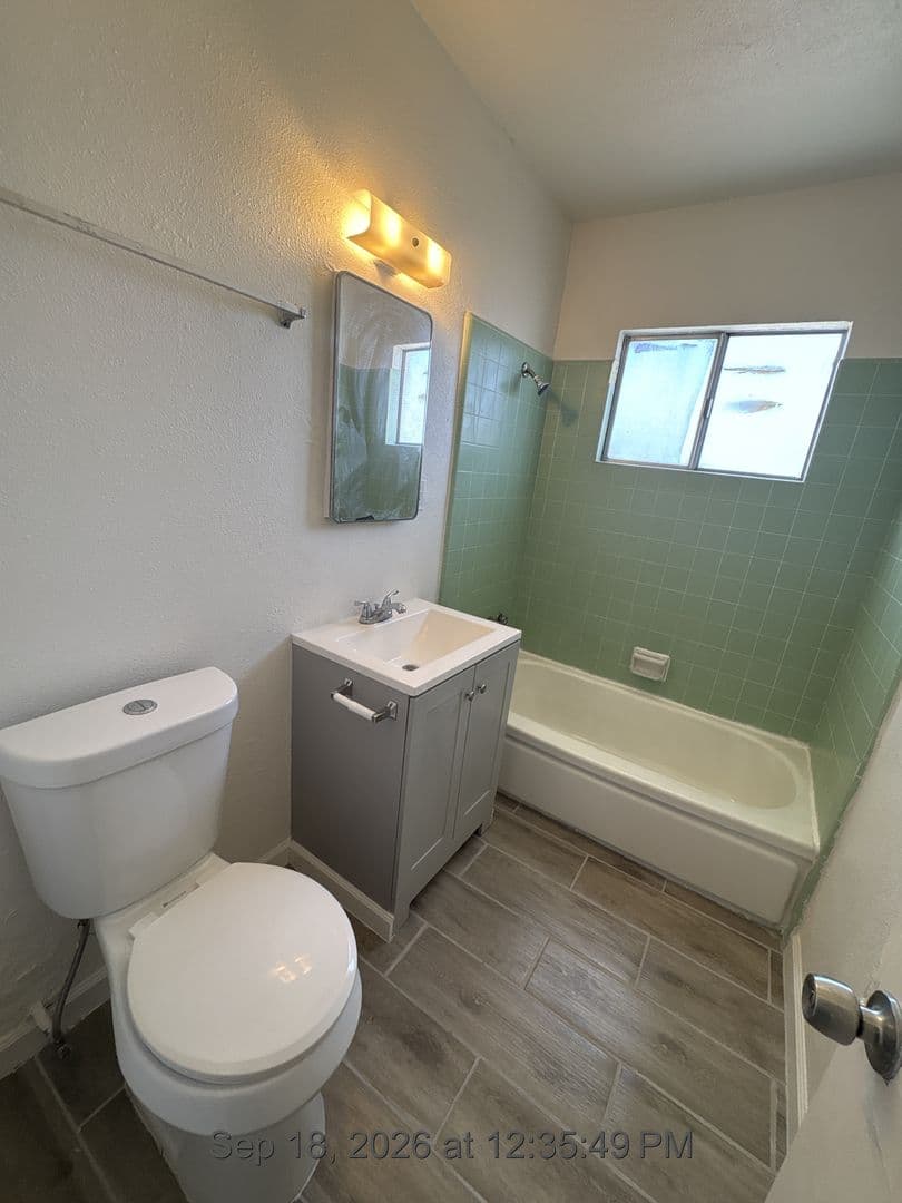 Hanford Apartment: 530-580 S. Richmond Ave