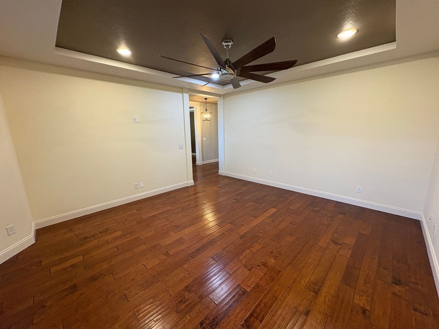 Hanford House: 540 West Birch Ct