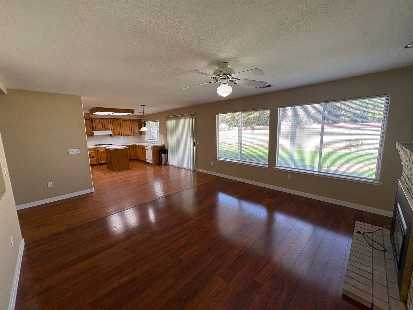 Visalia House: 5730 West Monte Verde Ct