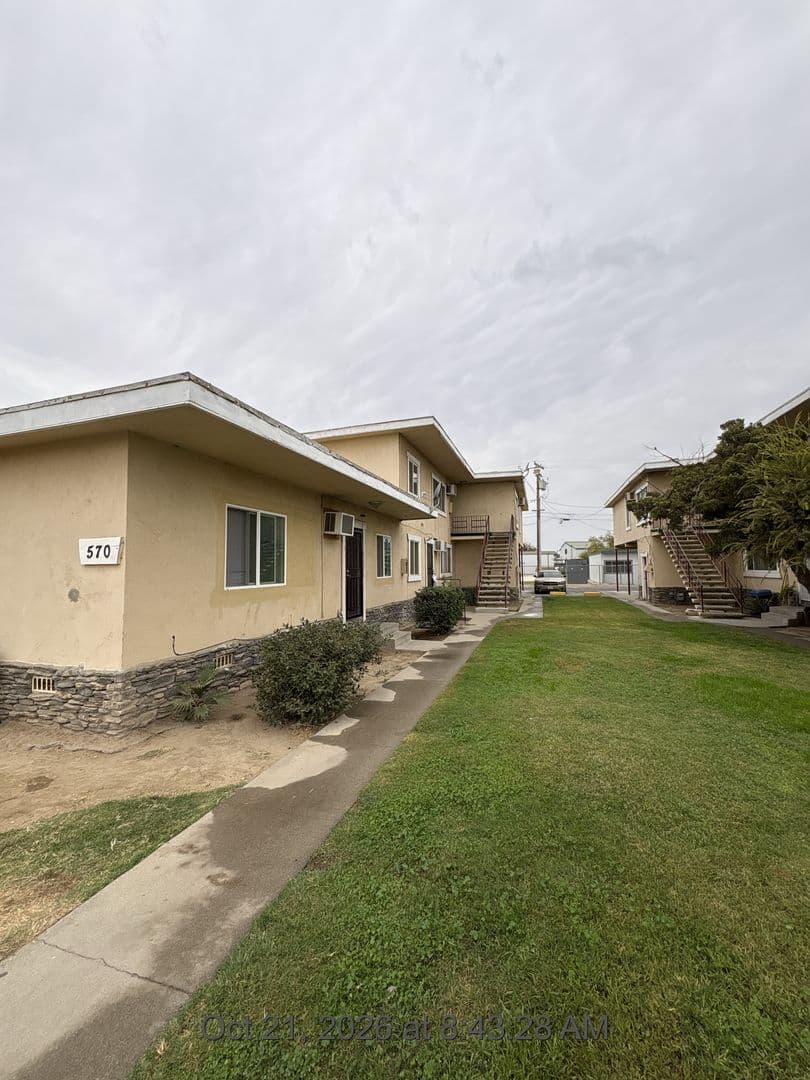 Hanford Apartment: 530-580 S. Richmond Ave