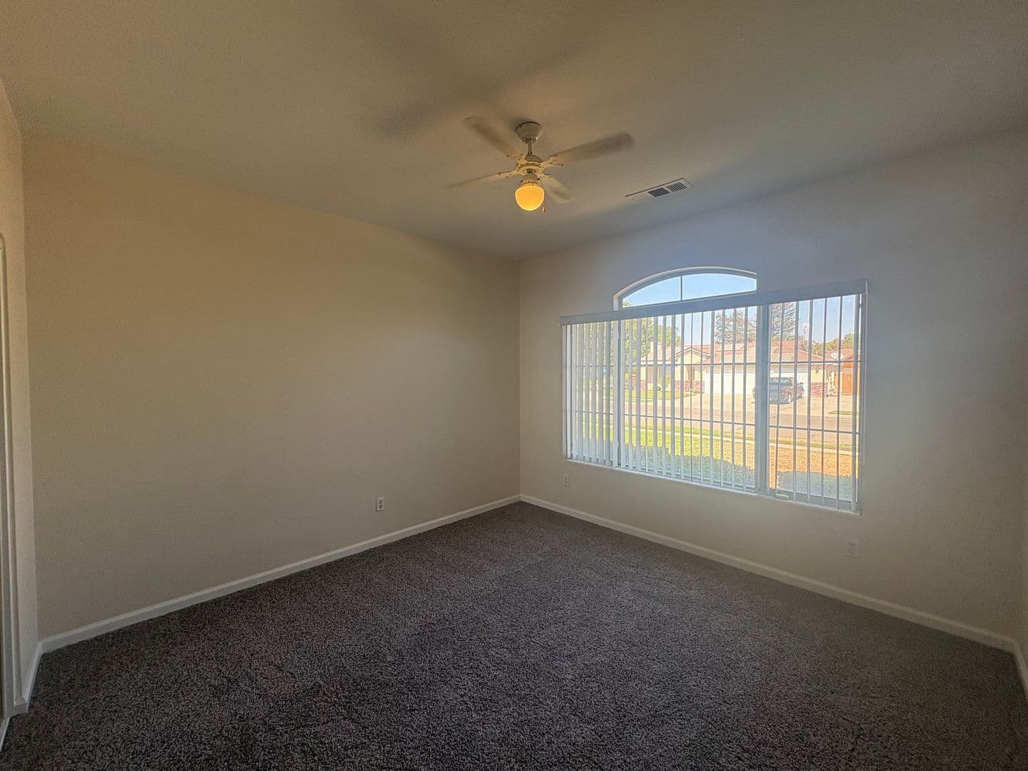 Tulare House: 1515 Cottage Grove Ave