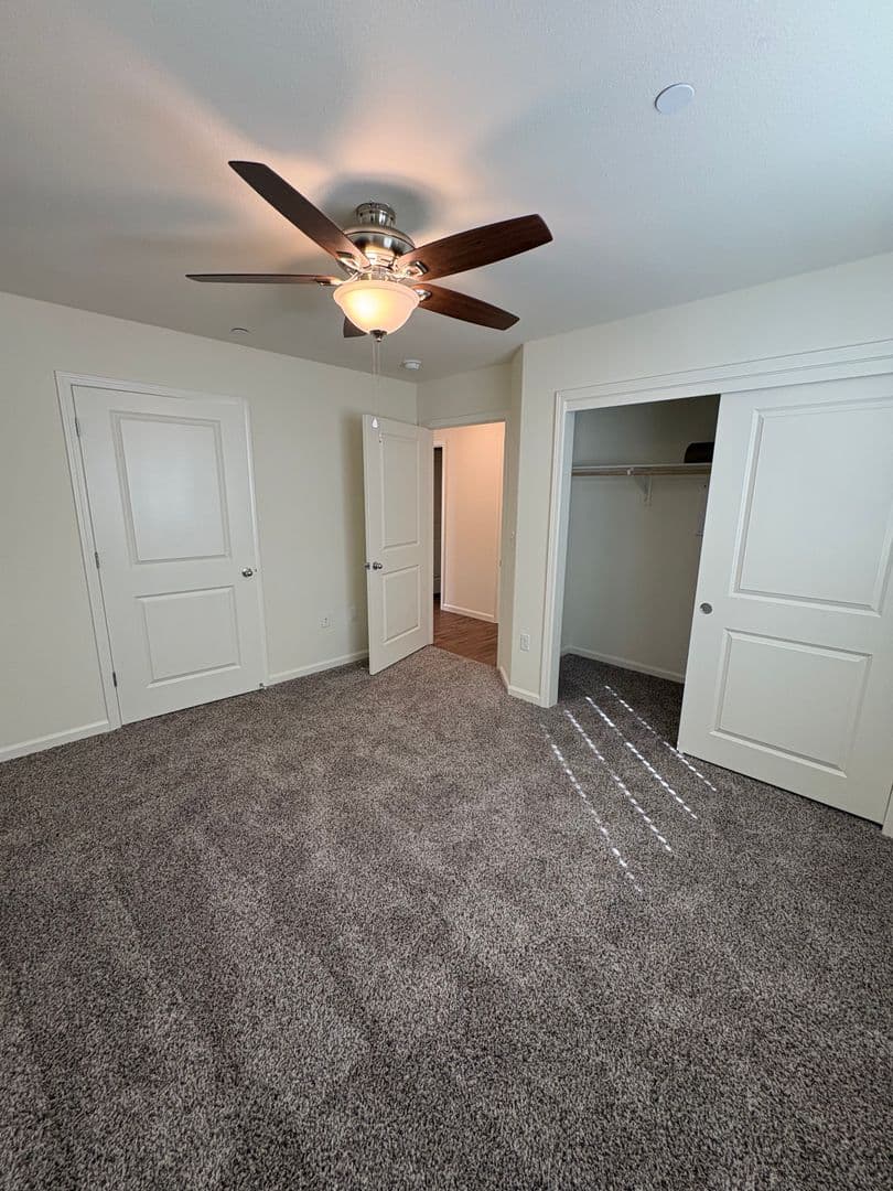 Visalia House: 30643 Marigold Road