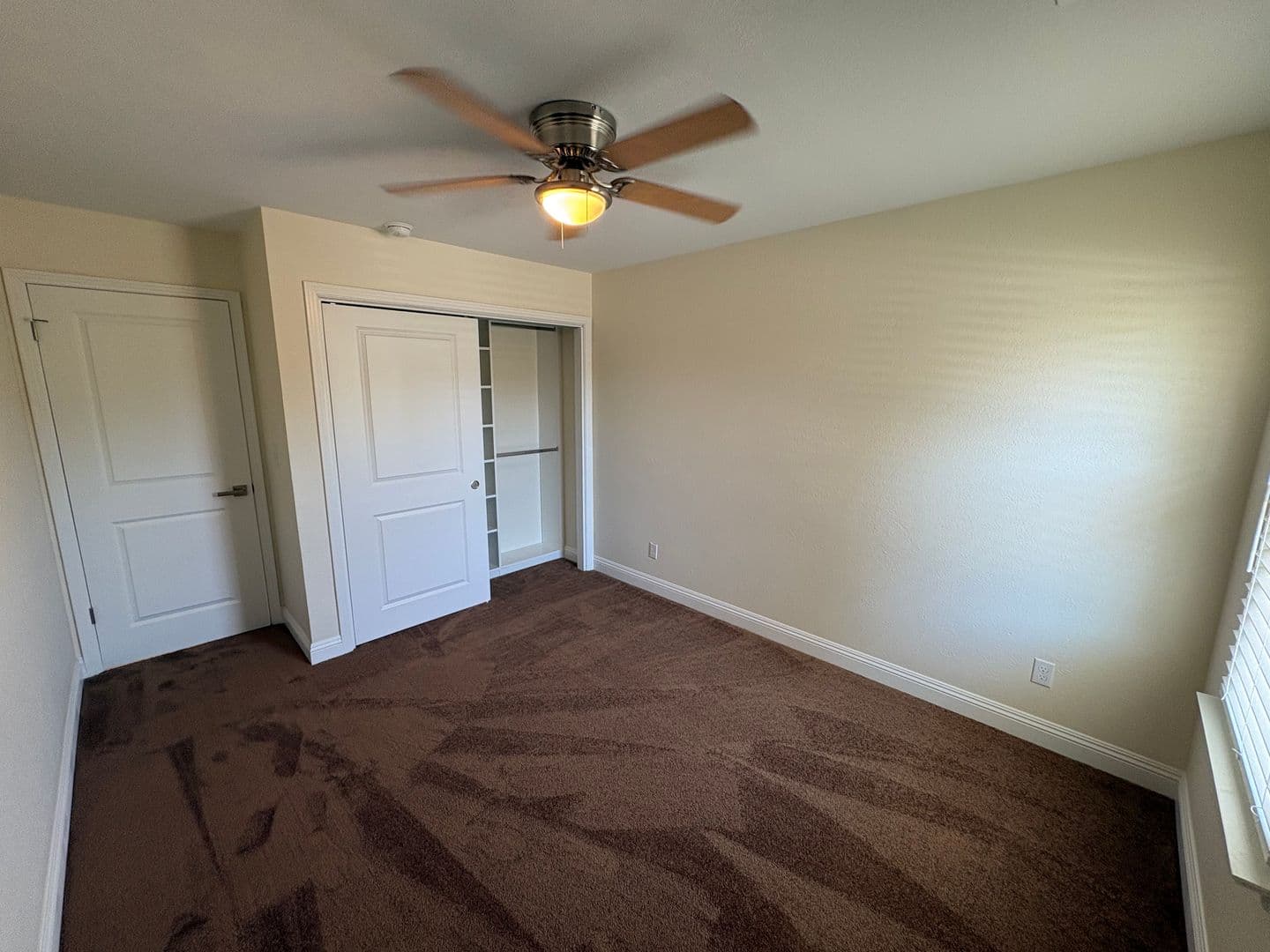 Visalia House: 2322 East Vassar Dr
