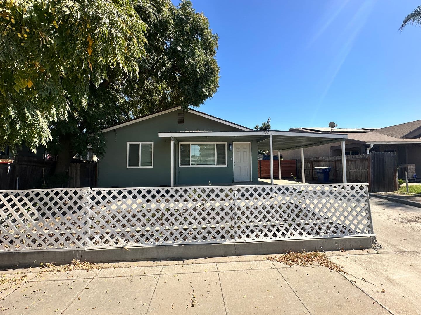 Tulare House: 534 South Los Angeles St