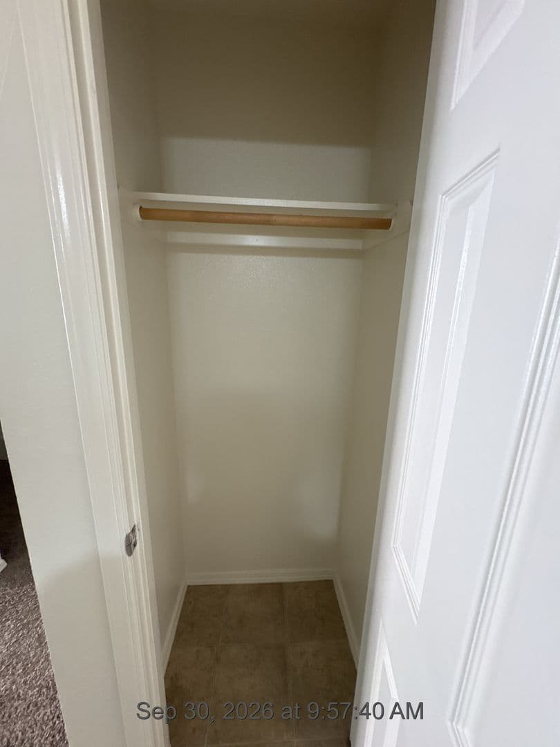 Visalia Apartment: 4203-4349 West Walnut Avenue