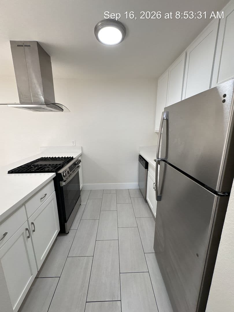 Visalia Apartment: 3549 W Campus Ave -8
