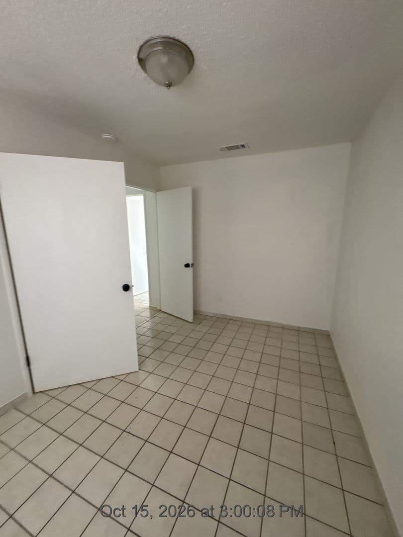 Dinuba House: 240 W Whittaker Way