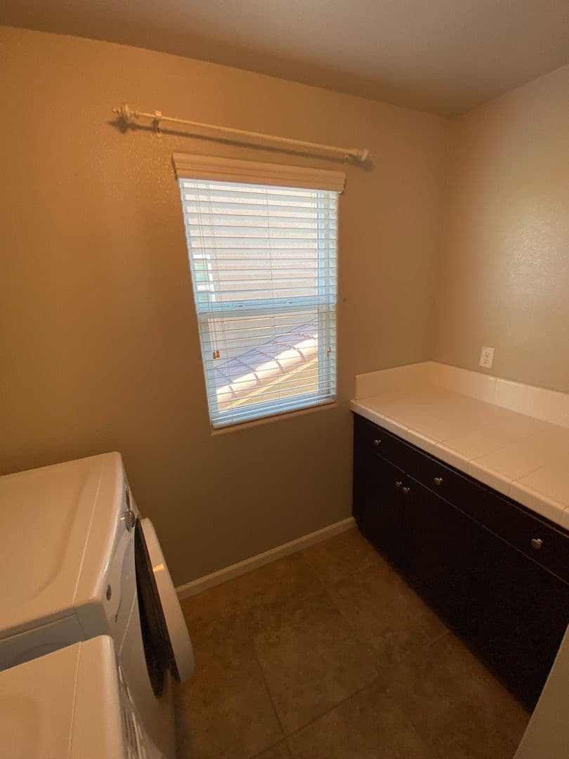 Clovis House: 3461 Alcove Way