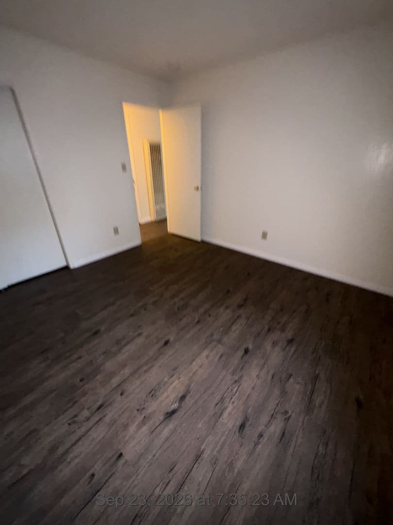 Visalia Apartment: 1300-1446 West Elowin Ave