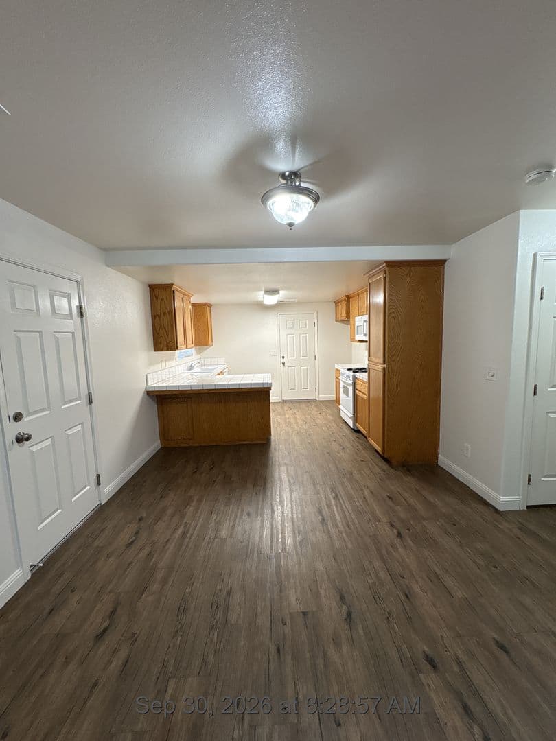 Visalia Apartment: 2222-2228 N. Vickie Ct
