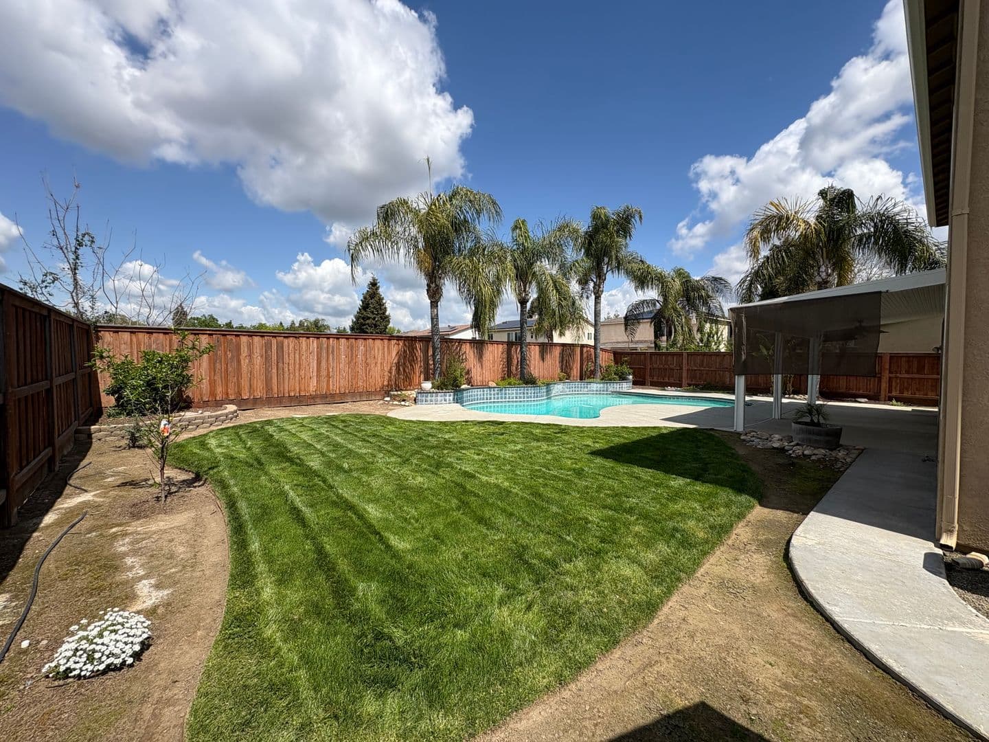 Visalia House: 5928 West Whitley Ave