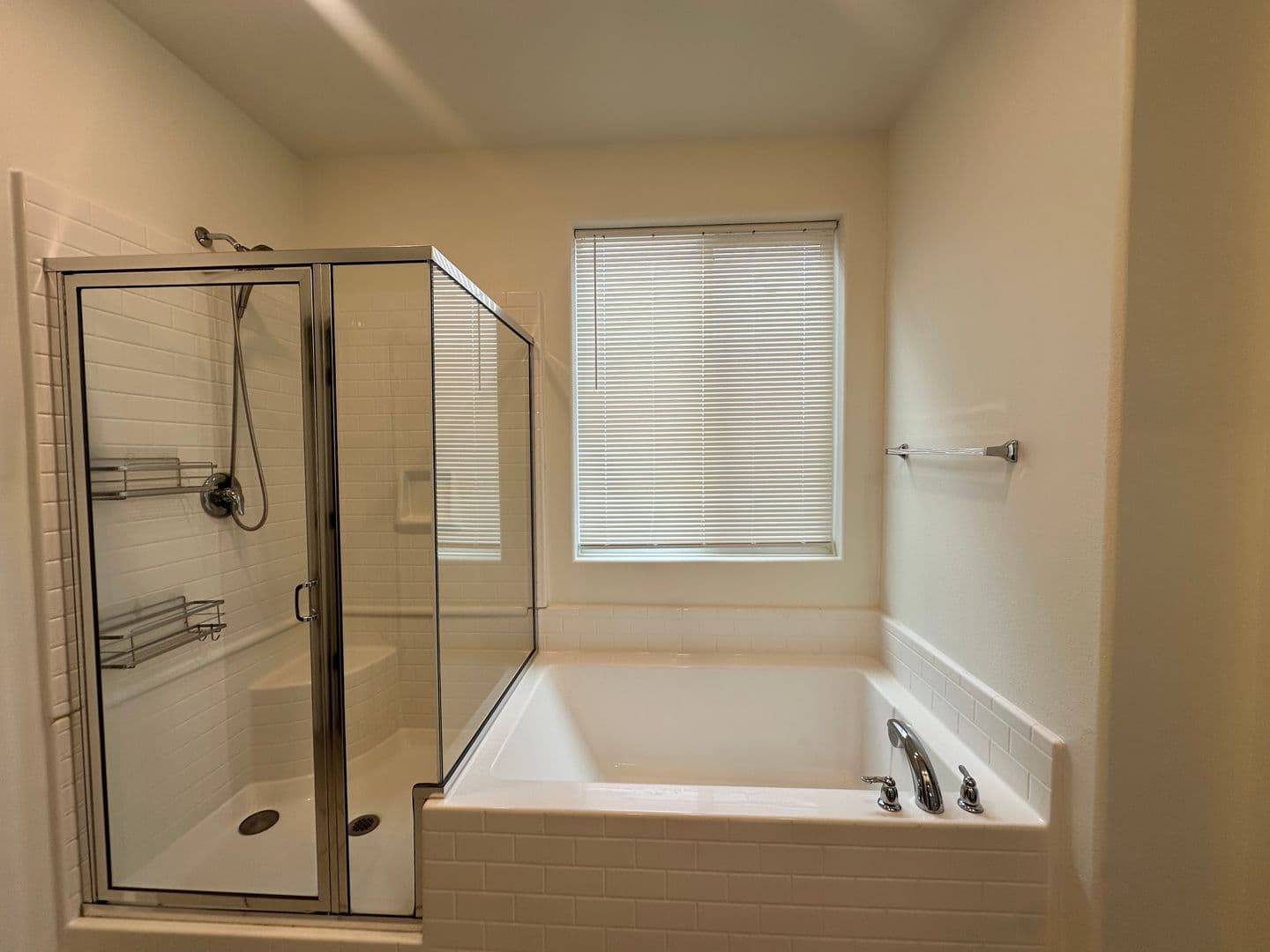 Visalia House: 2231 South Lebec St