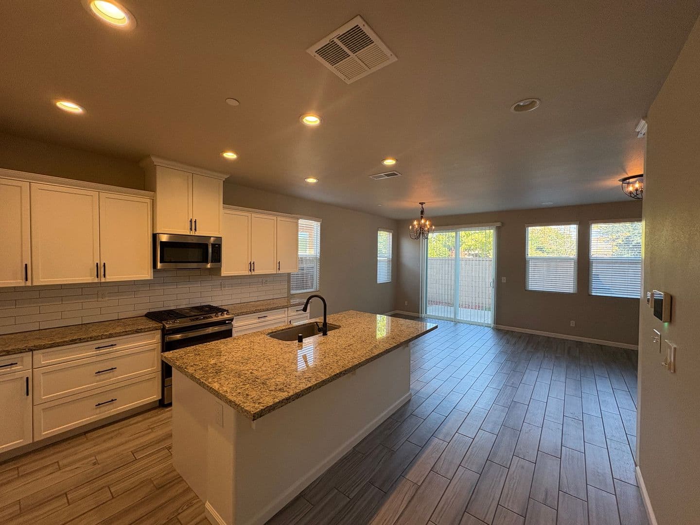 Clovis House: 3461 Alcove Way