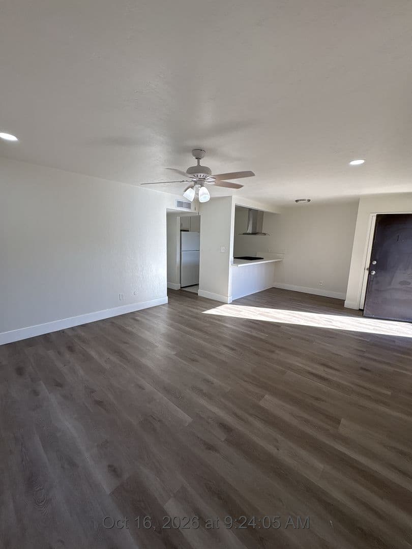 Visalia Apartment: 3515 W Campus Ave -1