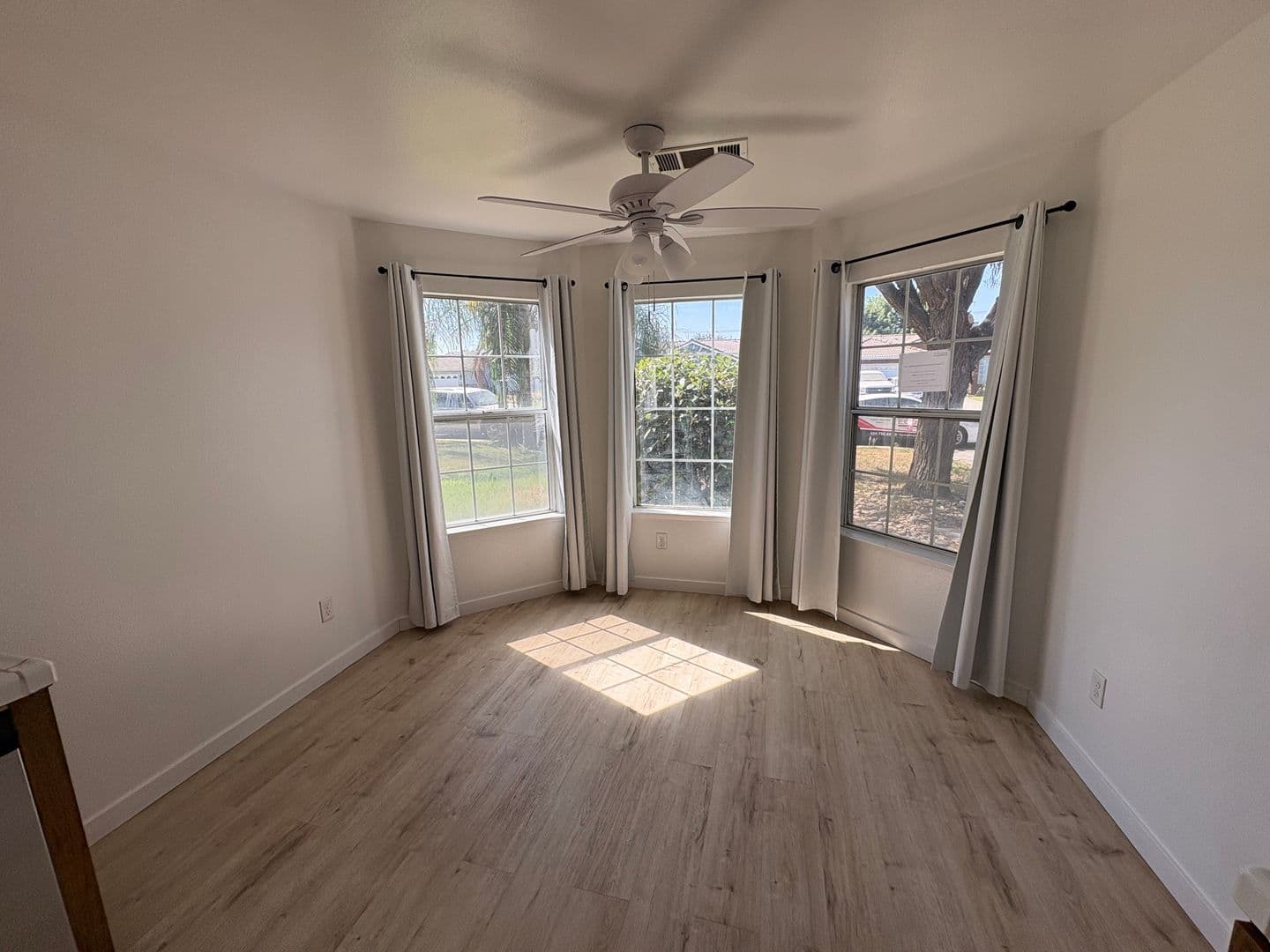 Visalia House: 2324 West Delta Ave