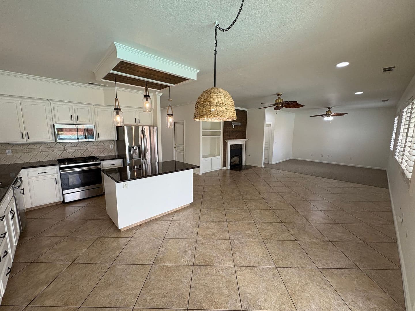 Visalia House: 5928 West Whitley Ave
