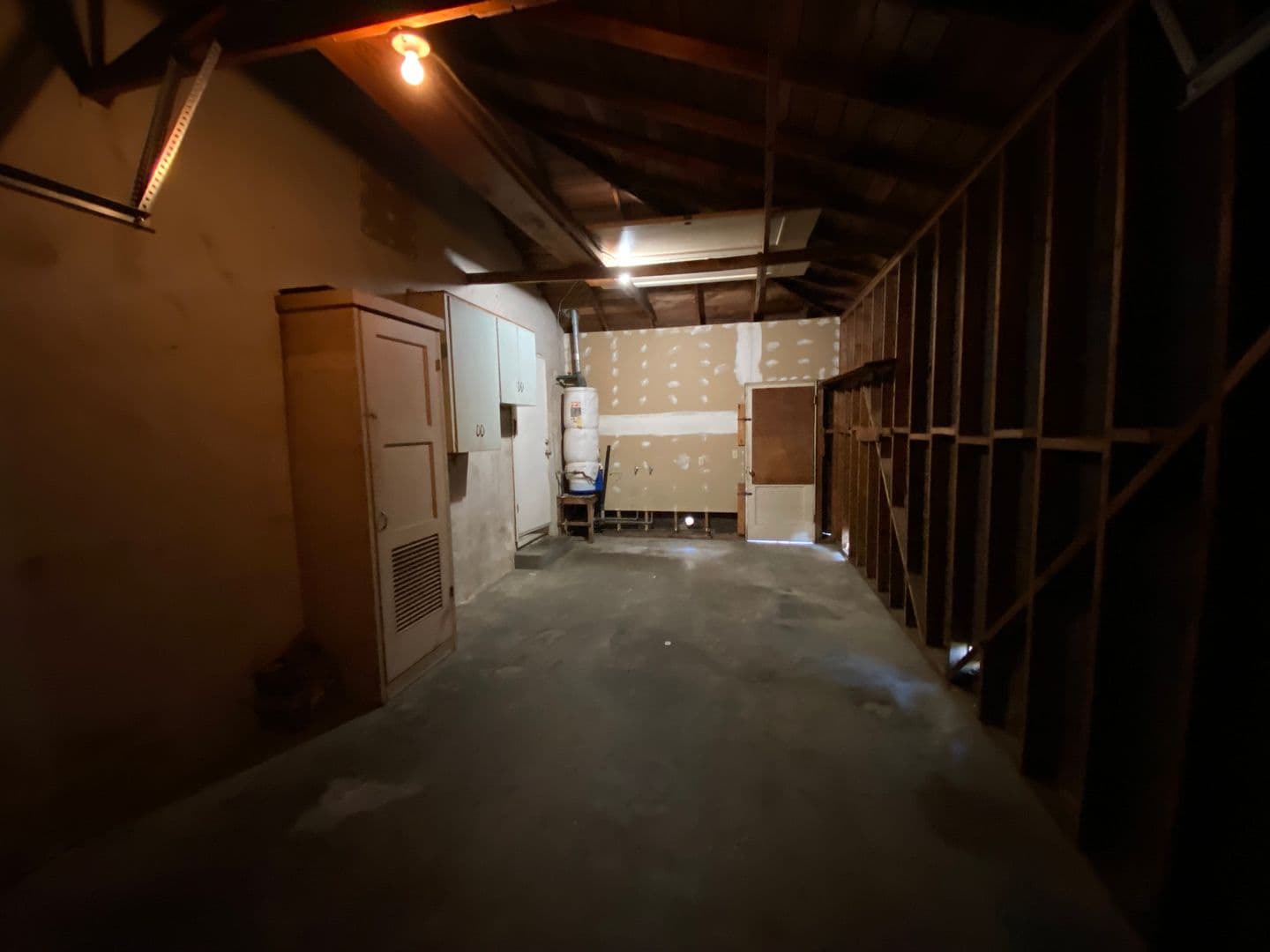 Visalia House: 1220 S Church Street