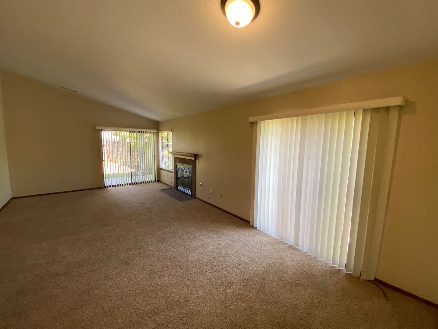 Visalia House: 1348 East Ferguson Court