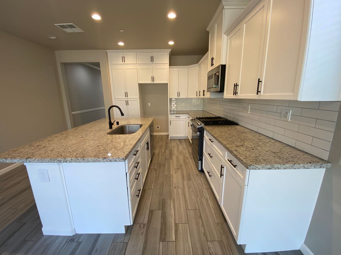 Clovis House: 3461 Alcove Way