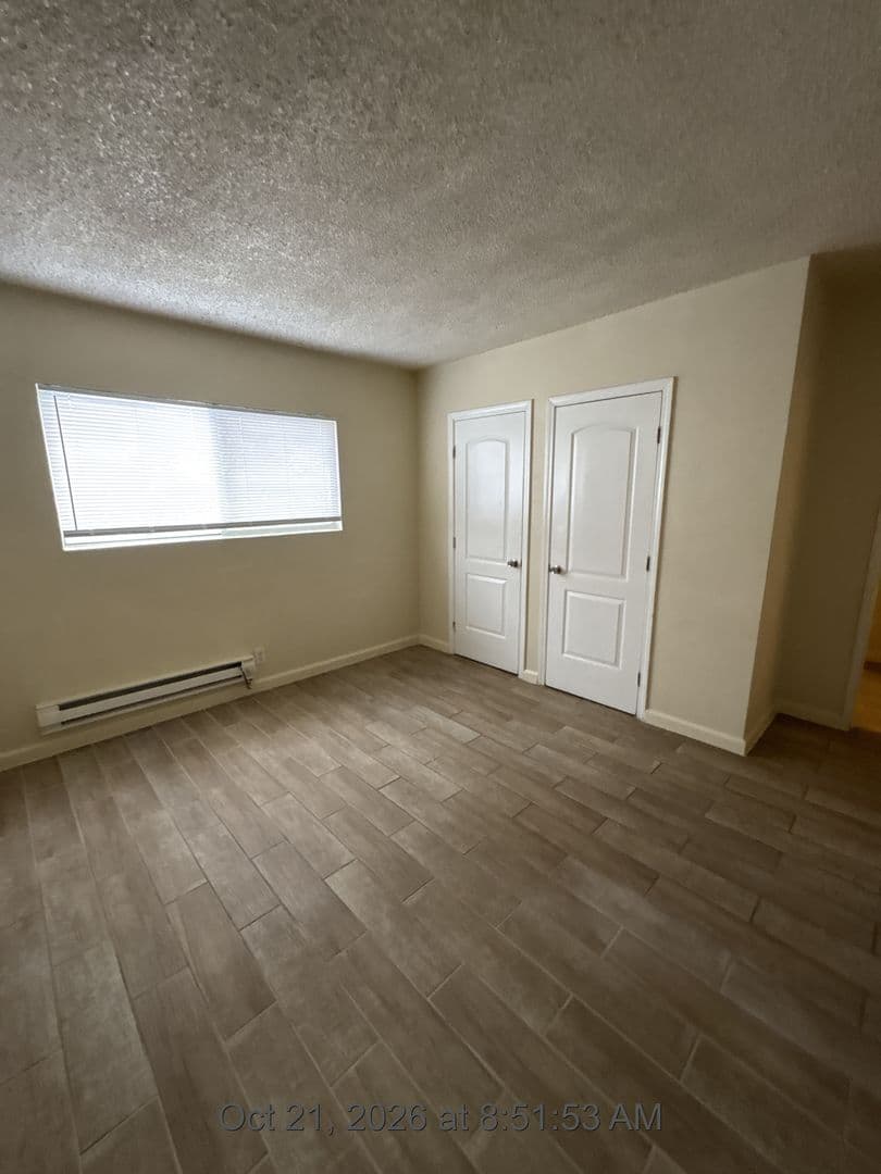 Hanford Apartment: 530-580 S. Richmond Ave