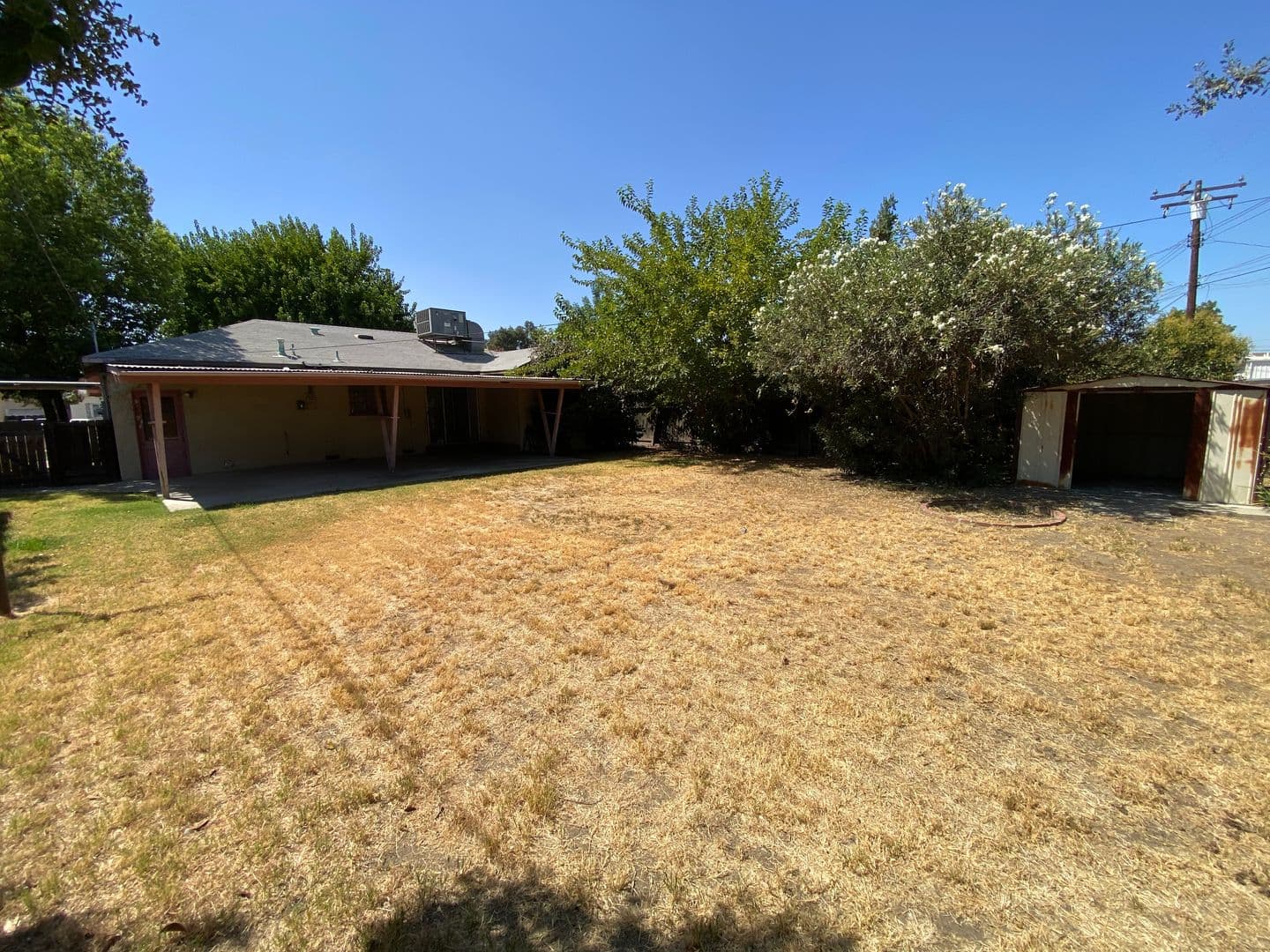 Visalia House: 1220 S Church Street
