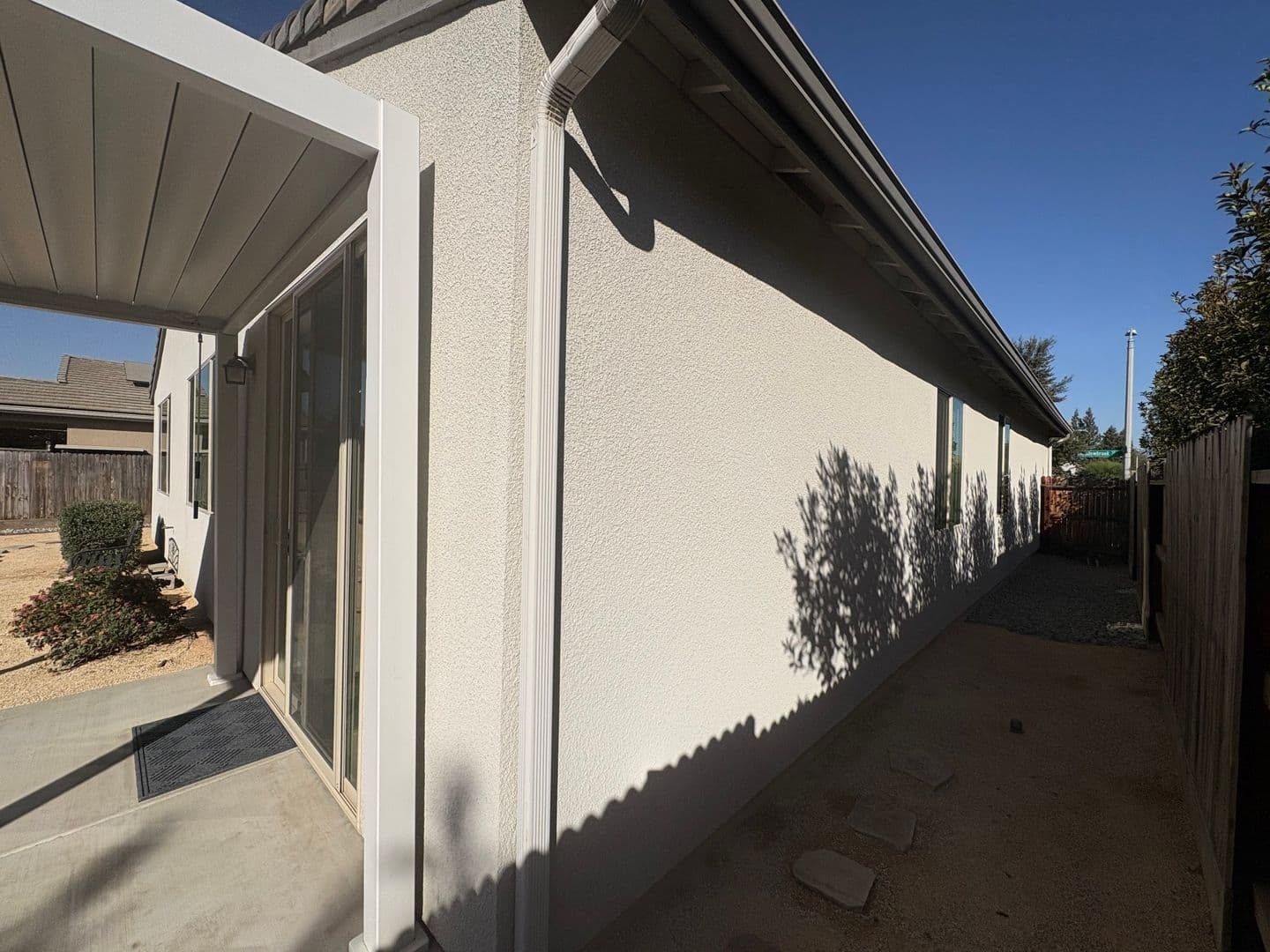 Visalia House: 3215 S Meadowbrook St