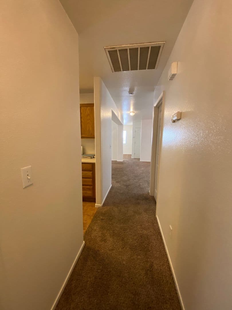 Visalia House: 3848 East Oak Avenue