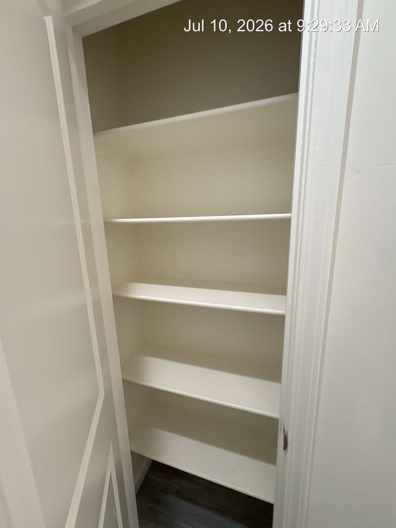 Visalia Apartment: 711-747 S Pinkham