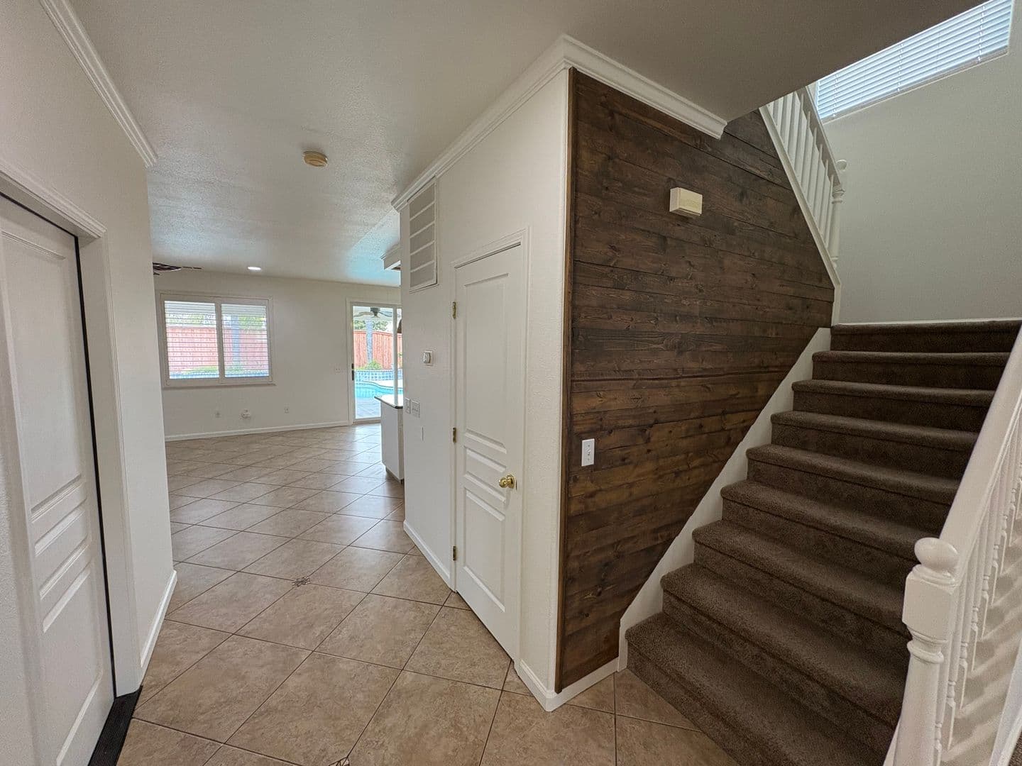 Visalia House: 5928 West Whitley Ave