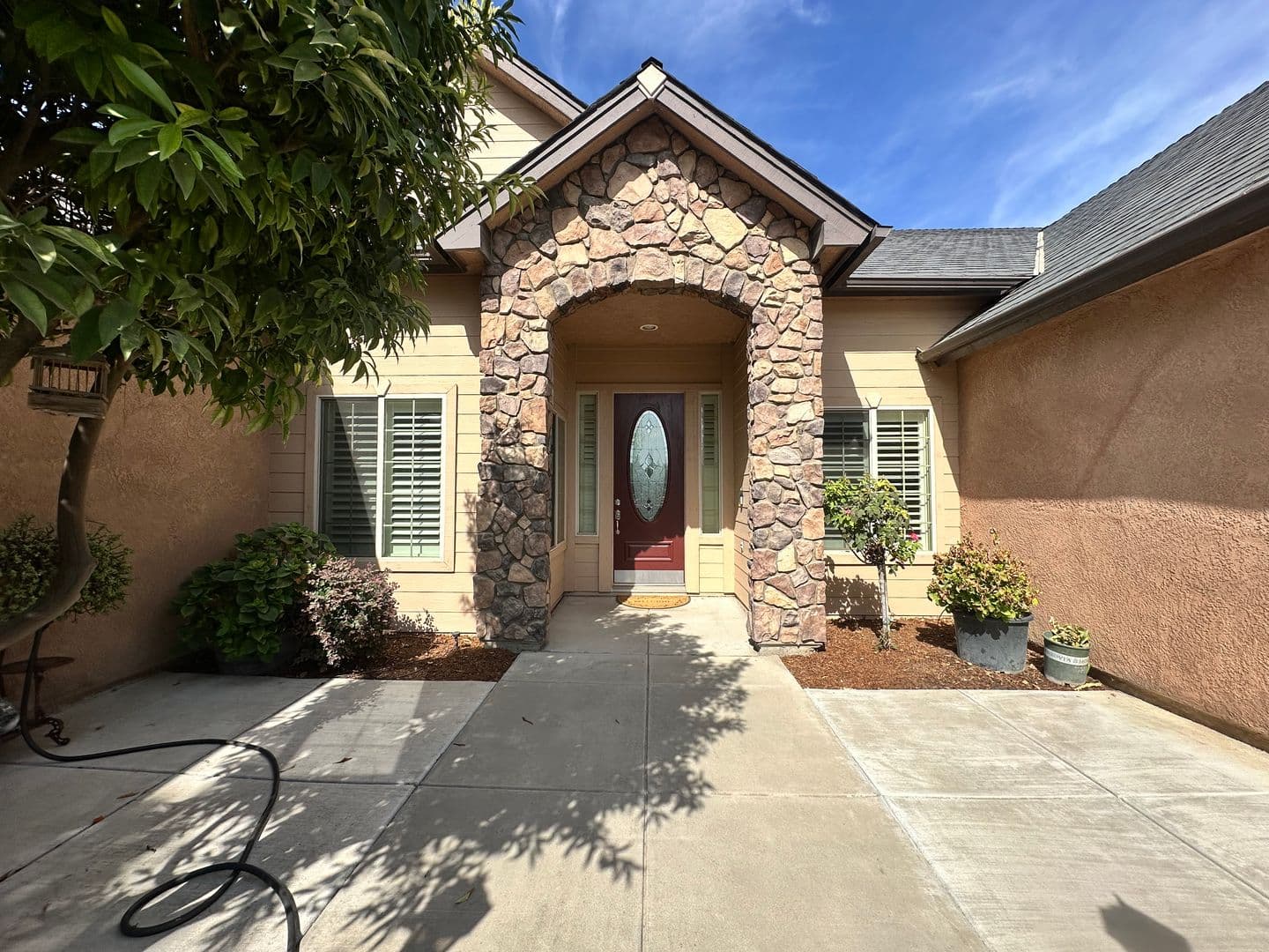 Visalia House: 239 North Preston St