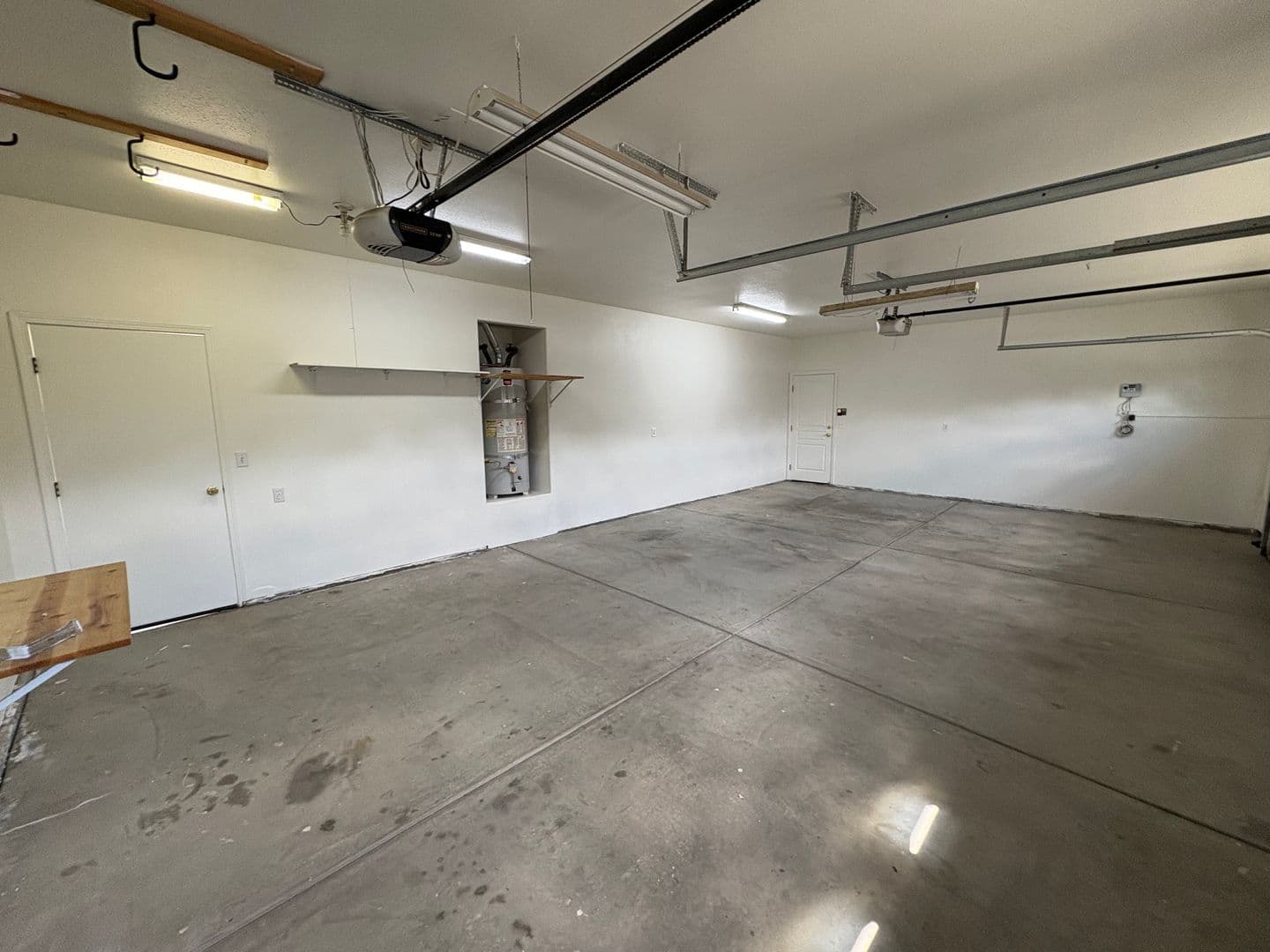 Visalia House: 5928 West Whitley Ave