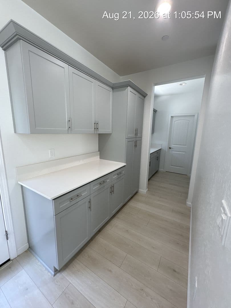Visalia House: 3049 N Dudley St