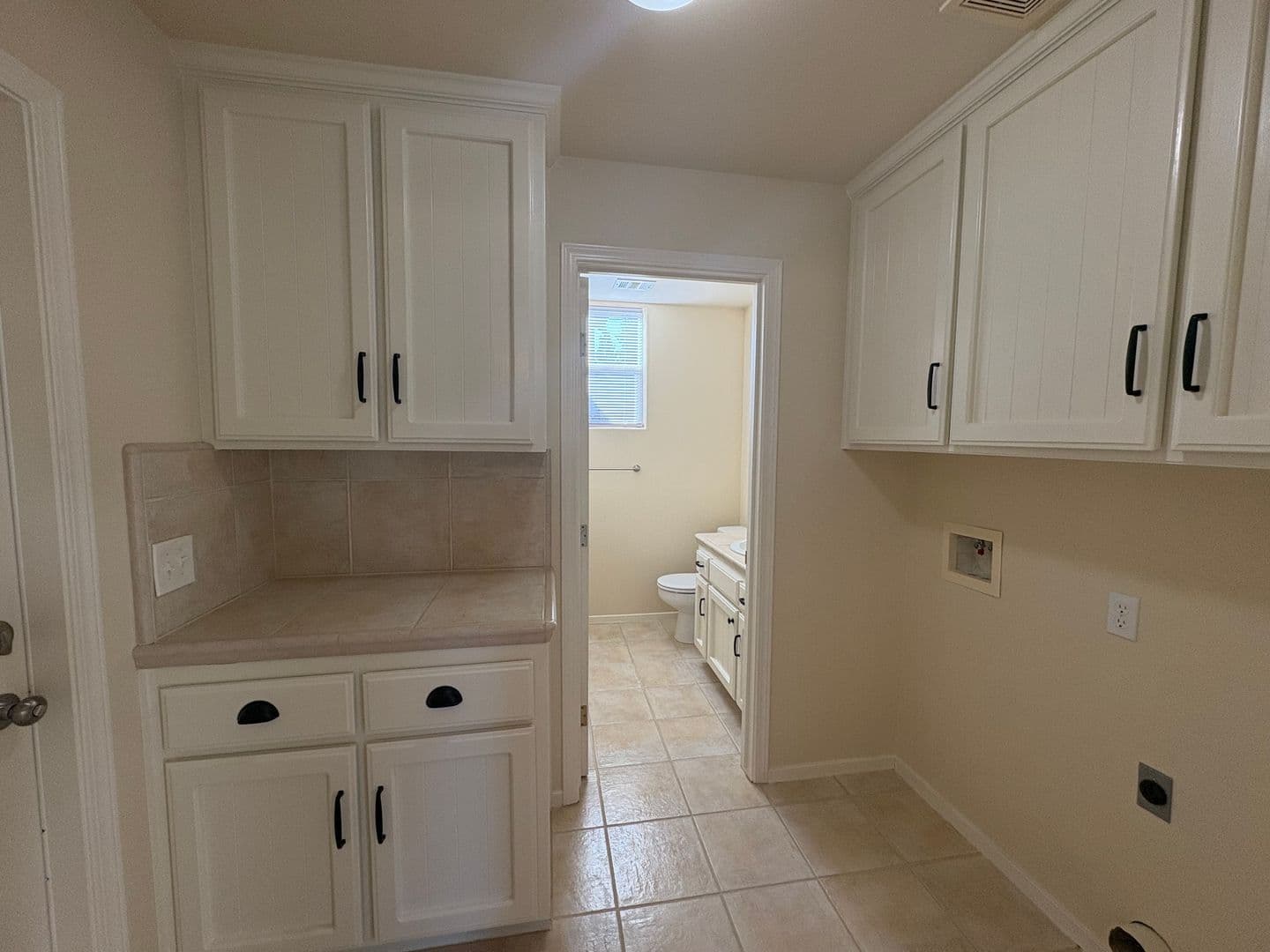 Exeter House: 1155 Meadow Ave