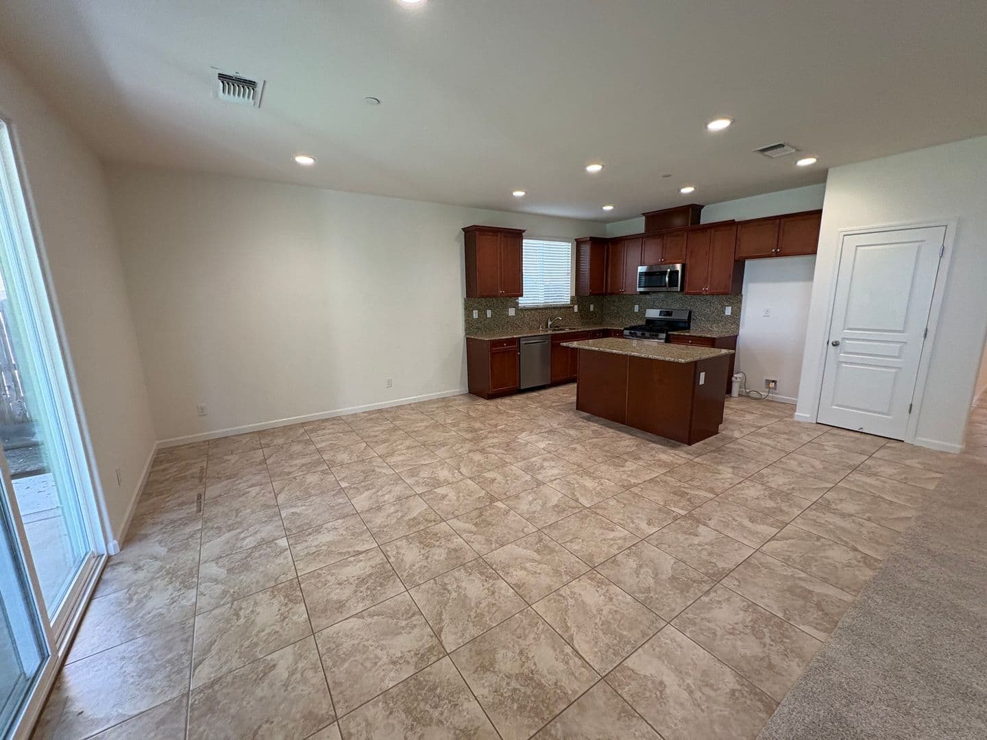 Visalia House: 4306 West Lark Ave