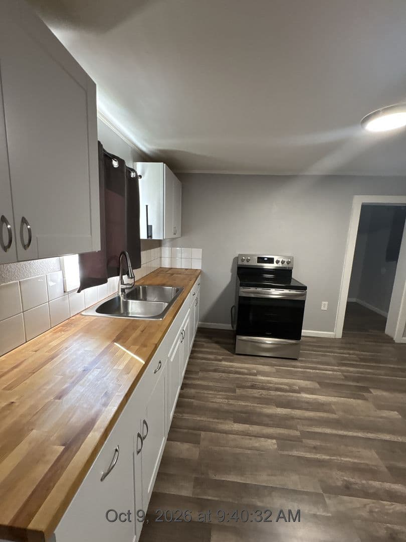 Reedley Apartment: 837 Evening Glow  Ave