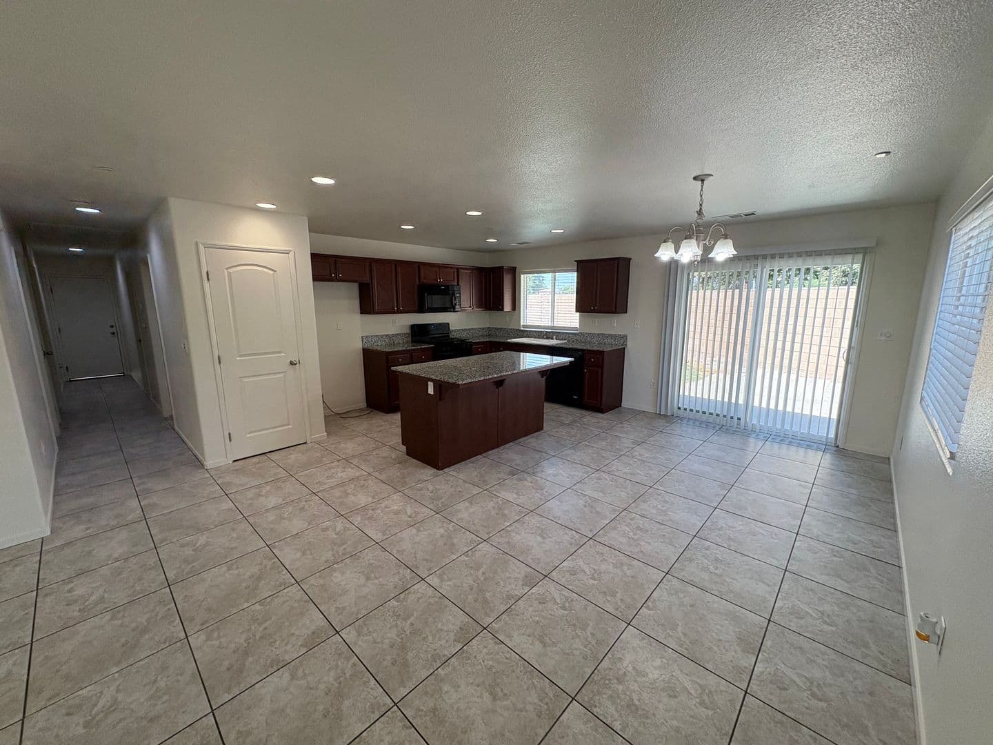 Tulare House: 2314 Cape Canyon Avenue