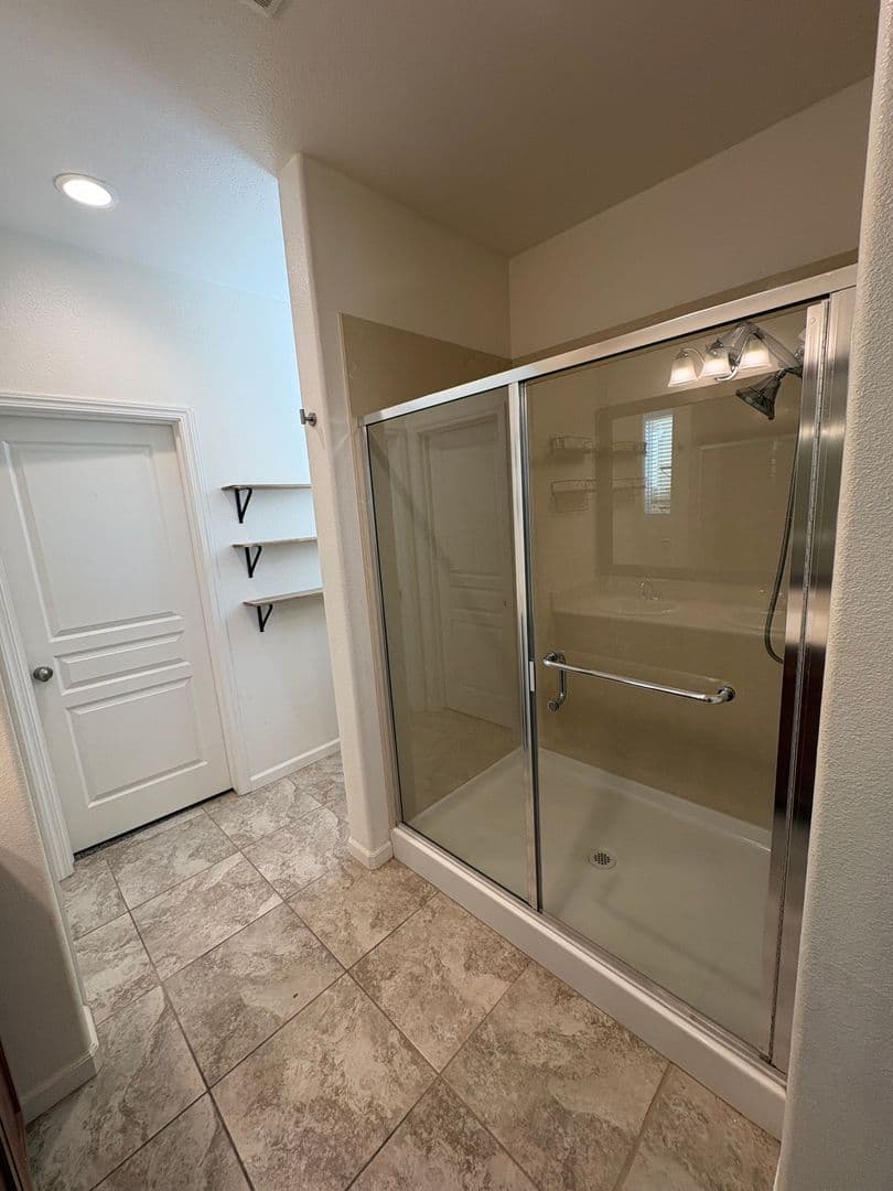Visalia House: 4306 West Lark Ave