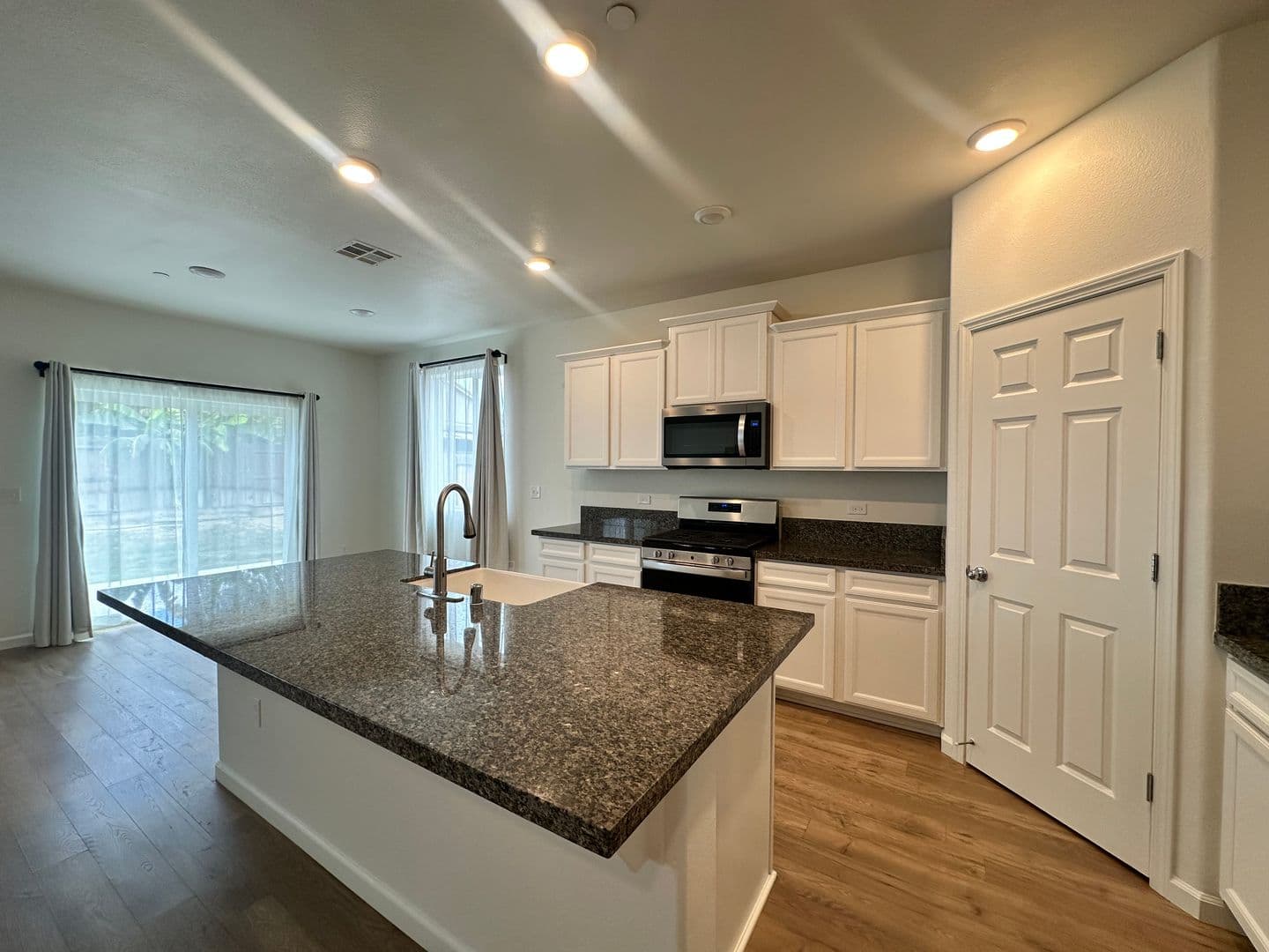Visalia House: 2231 South Lebec St