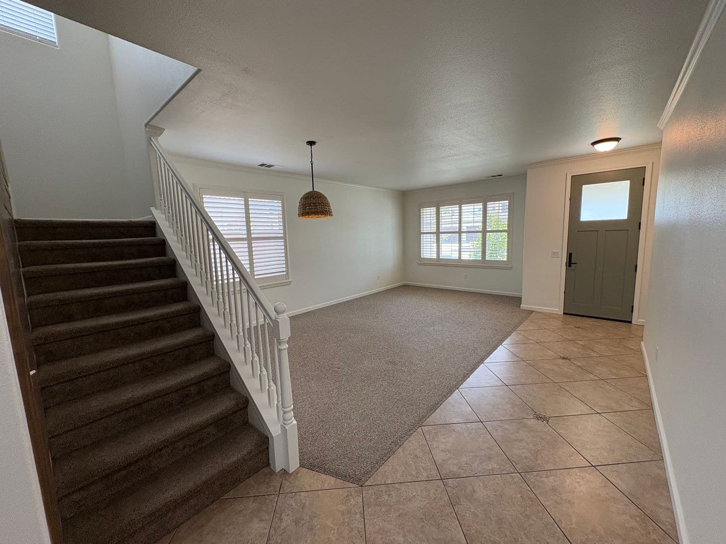 Visalia House: 5928 West Whitley Ave