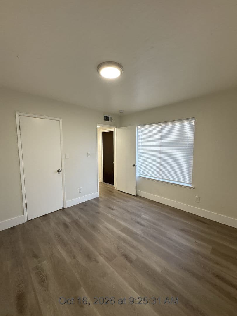 Visalia Apartment: 3515 W Campus Ave -1
