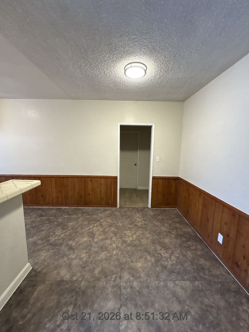 Hanford Apartment: 530-580 S. Richmond Ave