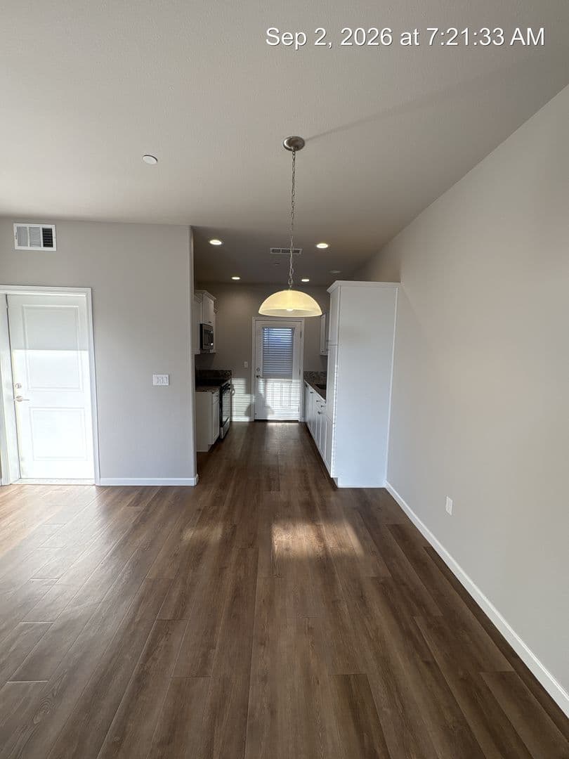 Visalia Apartment: 418 S Summit Street Unit #101-104