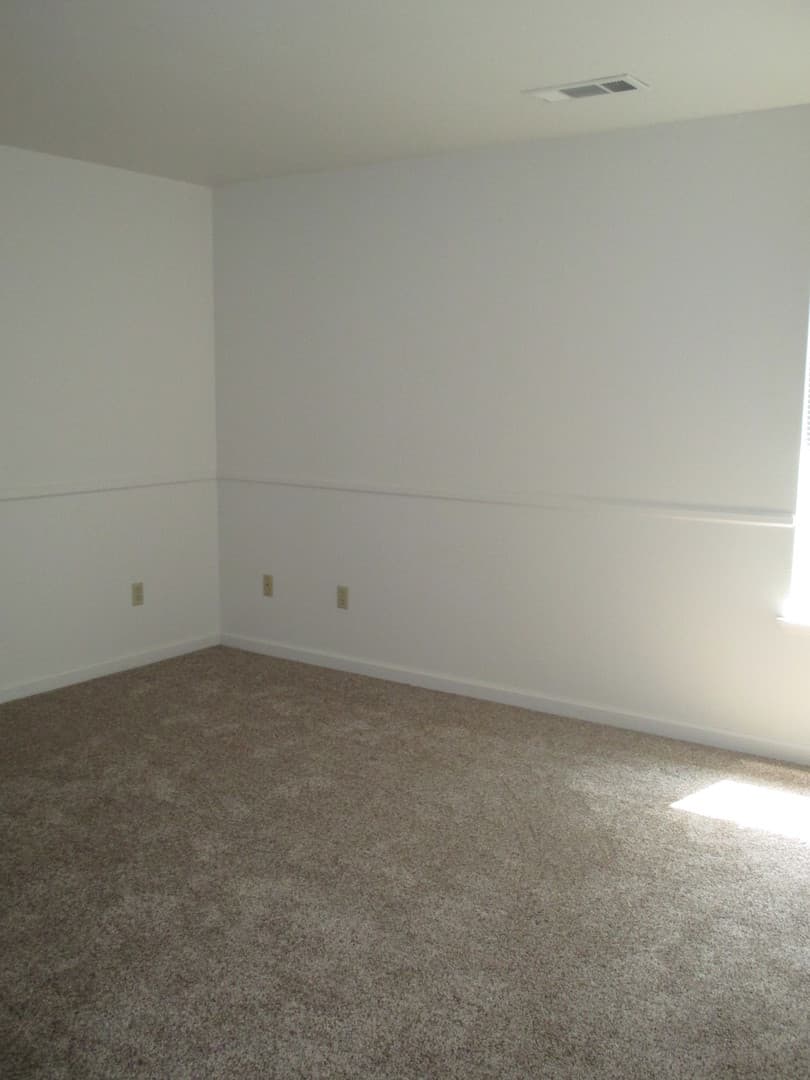 Visalia House: 4043 West Victor Avenue
