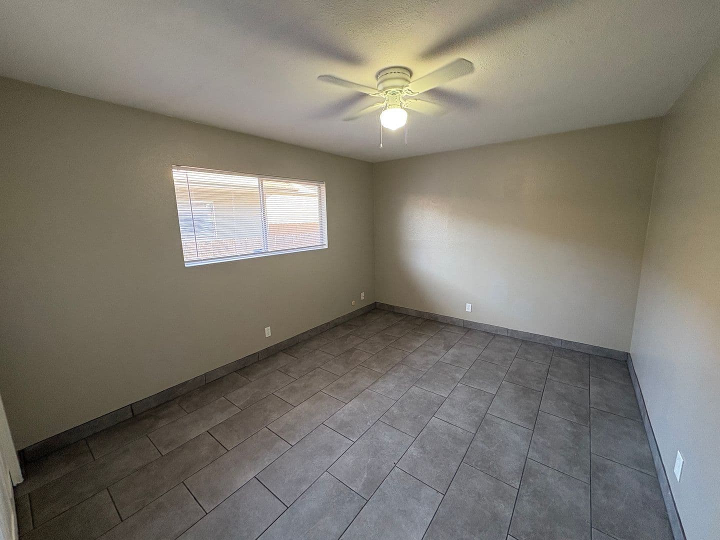 Visalia Apartment: 3108 West Walnut Ave #1-4